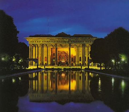 Chehel Sotoun Pavilion built by Shah Abbas