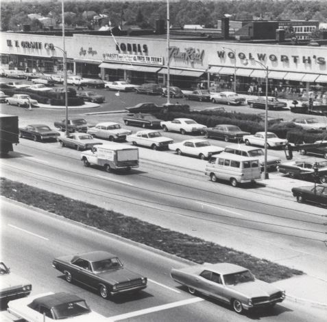 Hempstead Turnpike in Levittown - 1967