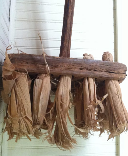 Early Corn Shuck Mop/Broom