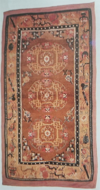 Tibetan Rug with Pearl Border Design