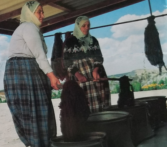 Tukish Women Dyeing Yarn